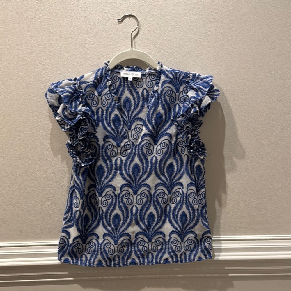 Blue and White Patterned Top